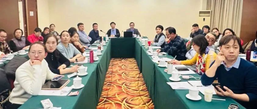 【新闻导航】上地医院开展中层干部培训会